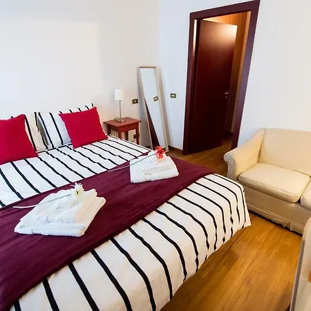 Airguest Crocetta Loft Apartamento *