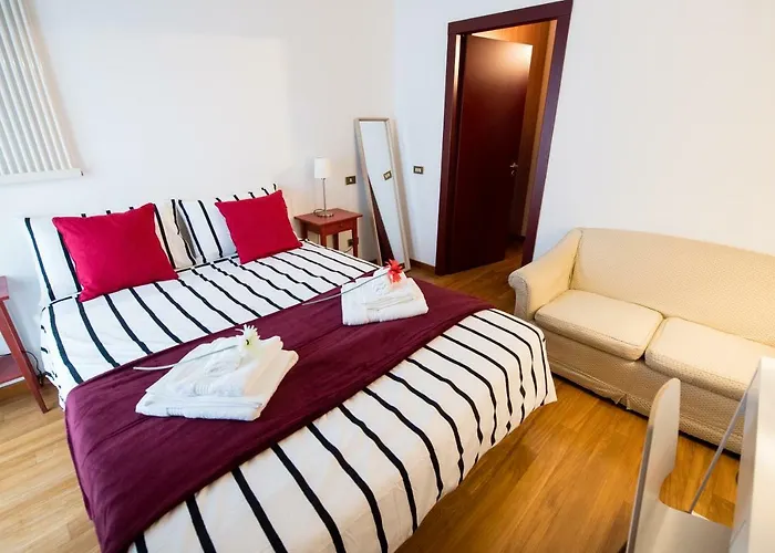 Airguest Crocetta Loft Appartamento *